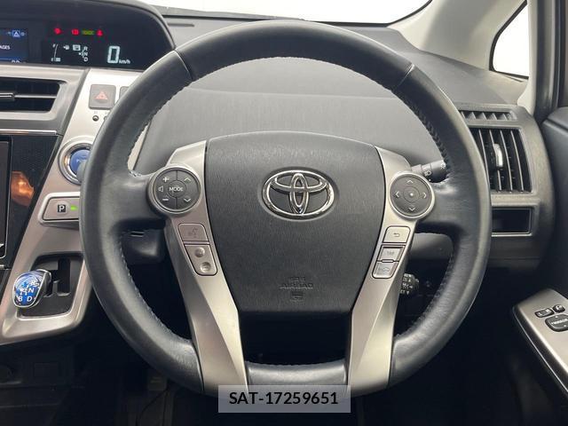 Toyota PRIUS ALPHA 2015-07 8222316-9