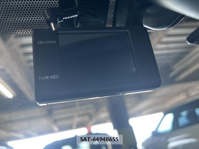 Toyota PRIUS ALPHA 2015-06 8223619-16