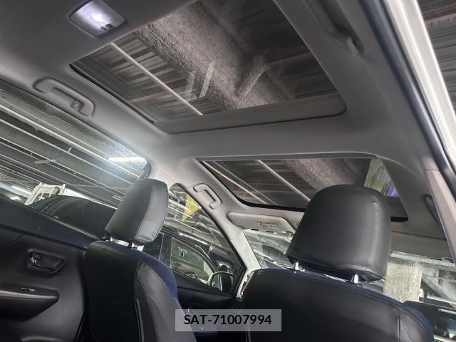 Toyota PRIUS ALPHA 2018-05 8223674-10