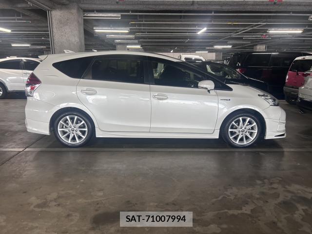 Toyota PRIUS ALPHA 2018-05 8223674-8