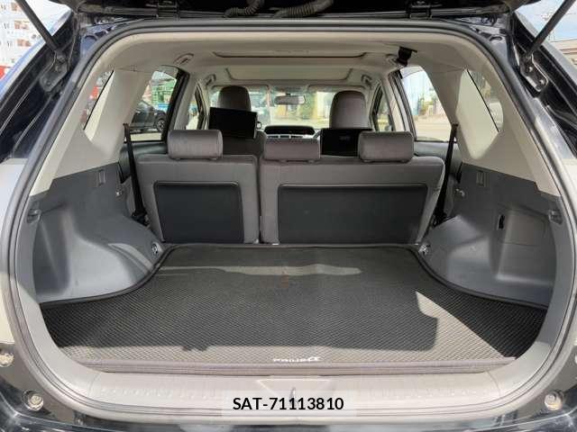 Toyota PRIUS ALPHA 2012-07 8223785-15