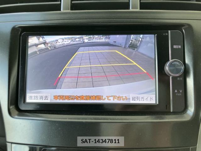 Toyota PRIUS ALPHA 2012-08 8225345-11