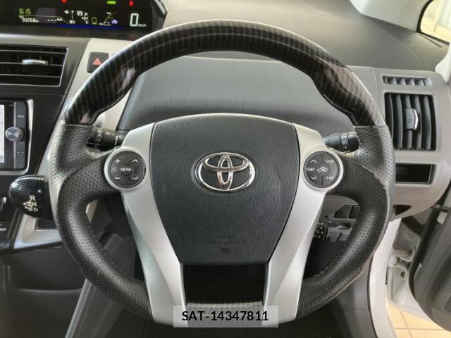 Toyota PRIUS ALPHA 2012-08 8225345-13