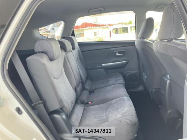 Toyota PRIUS ALPHA 2012-08 8225345-4