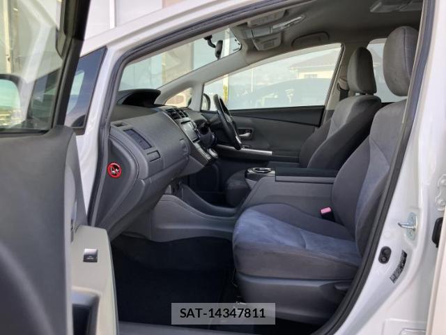 Toyota PRIUS ALPHA 2012-08 8225345-5