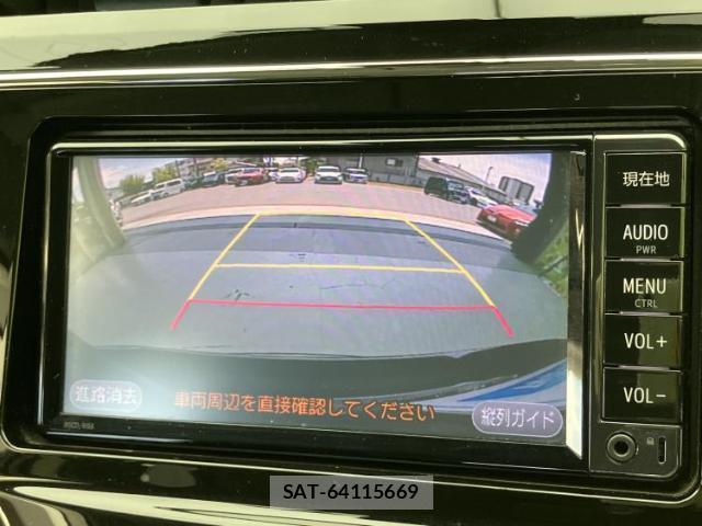 Toyota PRIUS ALPHA 2016-10 8225463-10