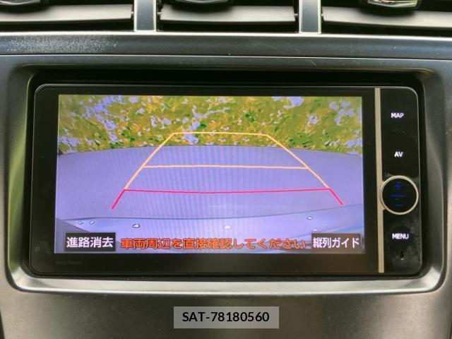 Toyota PRIUS ALPHA 2012-11 8225499-10