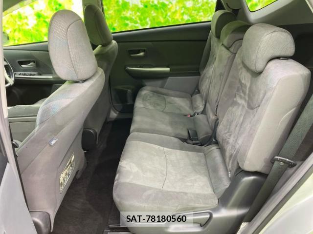 Toyota PRIUS ALPHA 2012-11 8225499-6