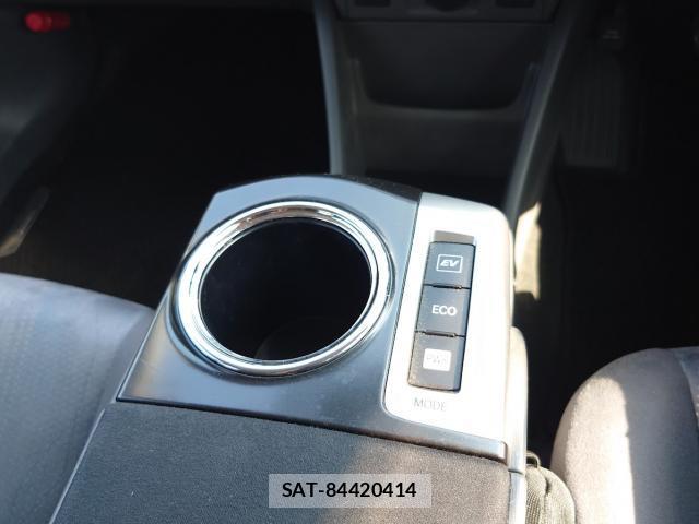 Toyota PRIUS ALPHA 2012-09 8225574-6