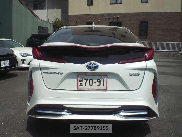 Toyota PRIUS PHV 2017-06 8217115-4