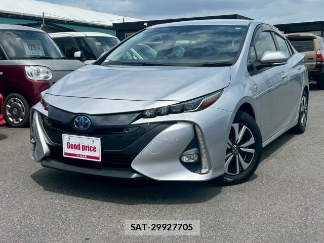 Toyota PRIUS PHV 2021-09 8222645-12