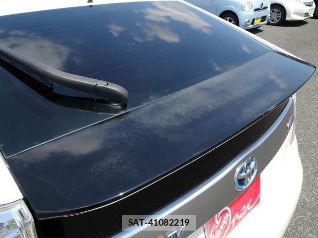Toyota PRIUS PHV 2012-11 8222697-10