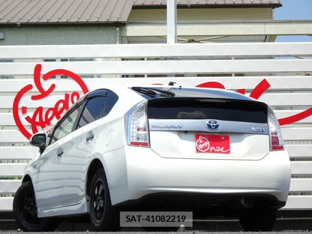 Toyota PRIUS PHV 2012-11 8222697-5
