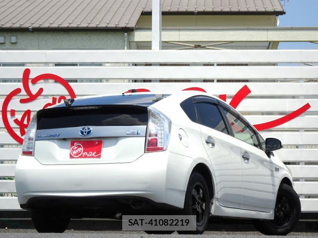 Toyota PRIUS PHV 2012-11 8222697-7