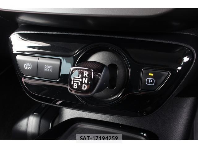 Toyota PRIUS PHV 2019-08 8223695-14