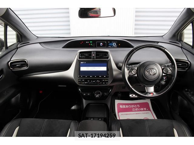 Toyota PRIUS PHV 2019-08 8223695-4