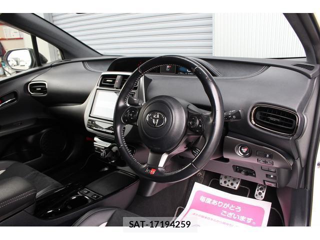 Toyota PRIUS PHV 2019-08 8223695-5