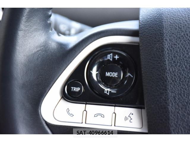 Toyota PRIUS PHV 2018-04 8223777-14