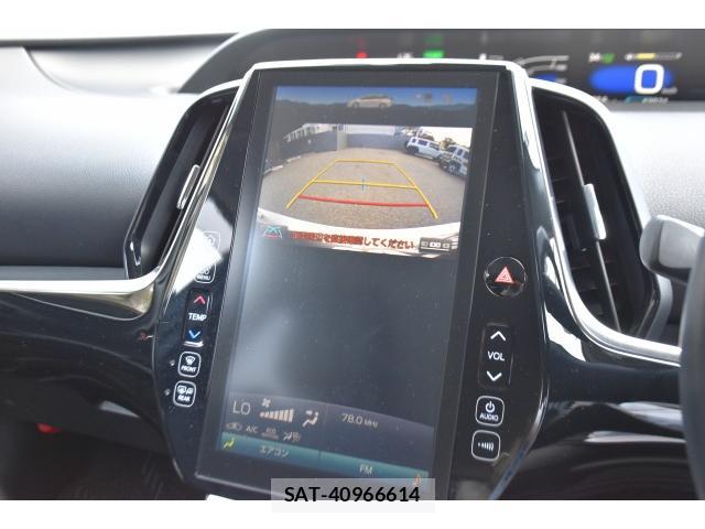 Toyota PRIUS PHV 2018-04 8223777-17