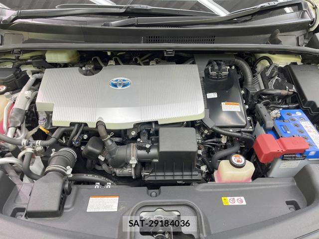 Toyota PRIUS PHV 2018-08 8223979-17