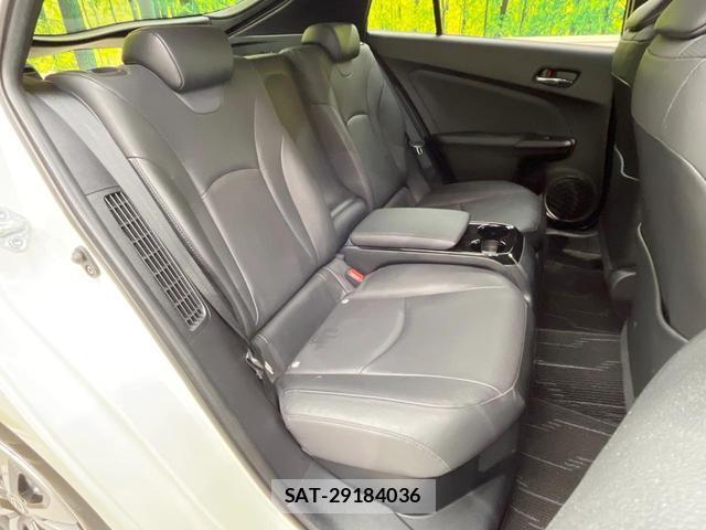 Toyota PRIUS PHV 2018-08 8223979-8