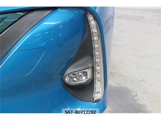 Toyota PRIUS PHV 2017-06 8224214-15