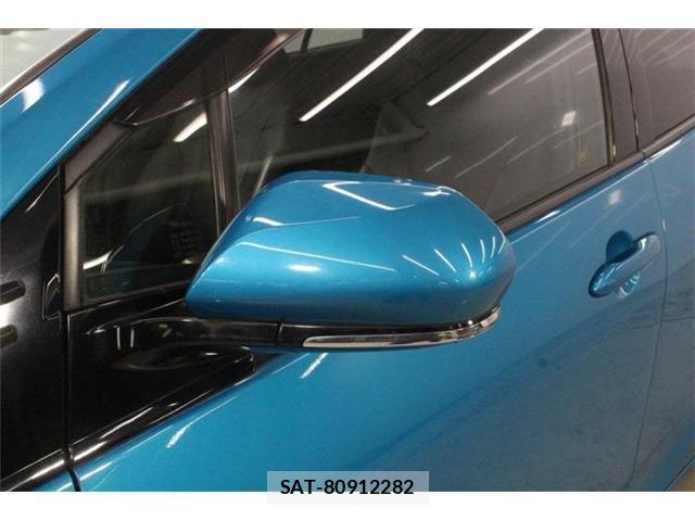 Toyota PRIUS PHV 2017-06 8224214-16