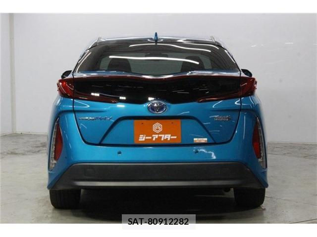 Toyota PRIUS PHV 2017-06 8224214-5