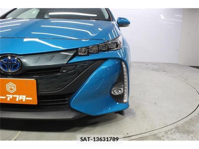 Toyota PRIUS PHV 2022-01 8224216-13
