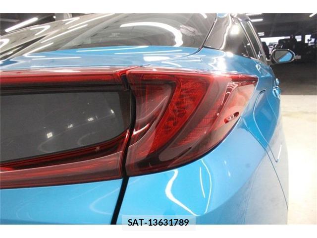 Toyota PRIUS PHV 2022-01 8224216-18