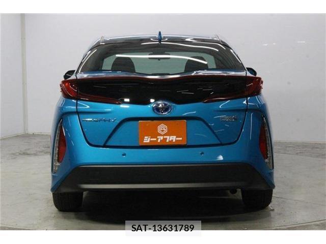 Toyota PRIUS PHV 2022-01 8224216-5