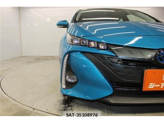 Toyota PRIUS PHV 2019-09 8224220-10