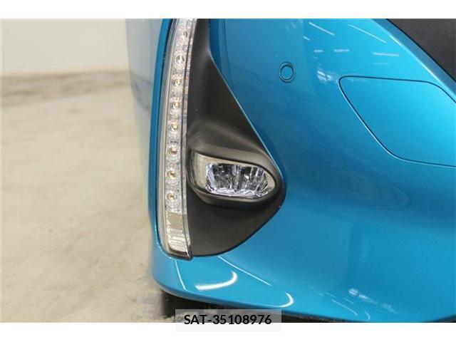 Toyota PRIUS PHV 2019-09 8224220-12