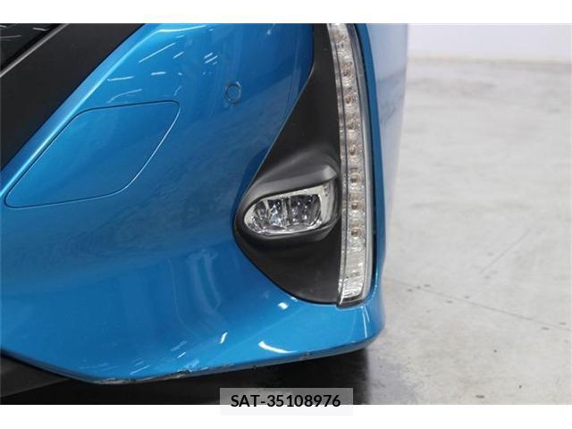 Toyota PRIUS PHV 2019-09 8224220-15