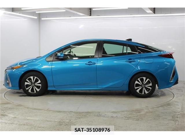 Toyota PRIUS PHV 2019-09 8224220-7