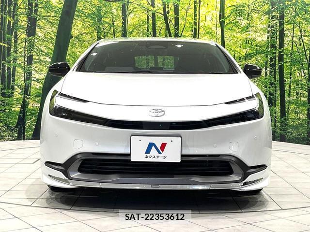 Toyota PRIUS 2023-07 8216124-14