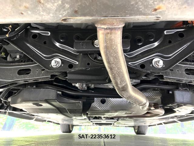 Toyota PRIUS 2023-07 8216124-19