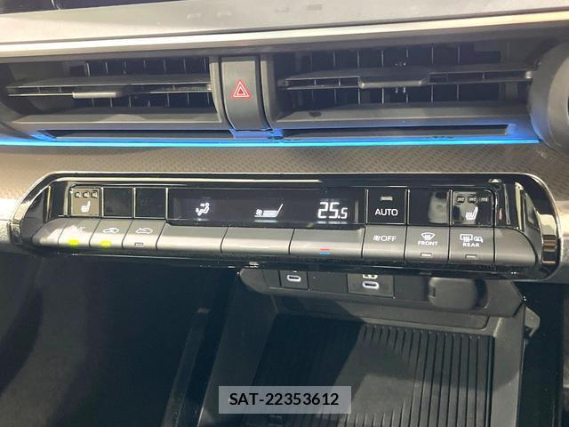 Toyota PRIUS 2023-07 8216124-6