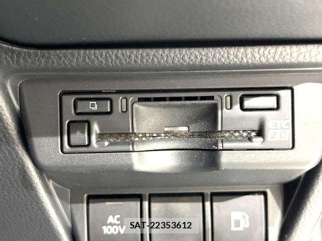 Toyota PRIUS 2023-07 8216124-7