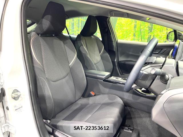 Toyota PRIUS 2023-07 8216124-8