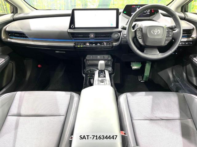 Toyota PRIUS 2023-09 8216127-1