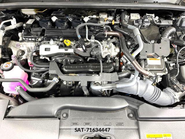 Toyota PRIUS 2023-09 8216127-18