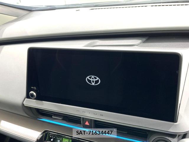 Toyota PRIUS 2023-09 8216127-2