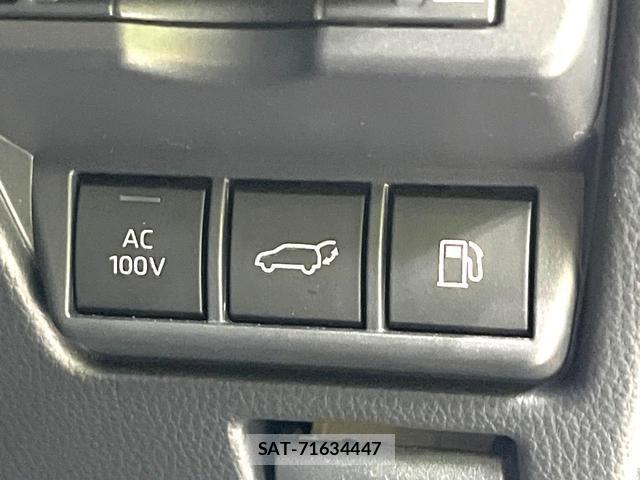 Toyota PRIUS 2023-09 8216127-5