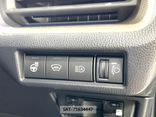 Toyota PRIUS 2023-09 8216127-6