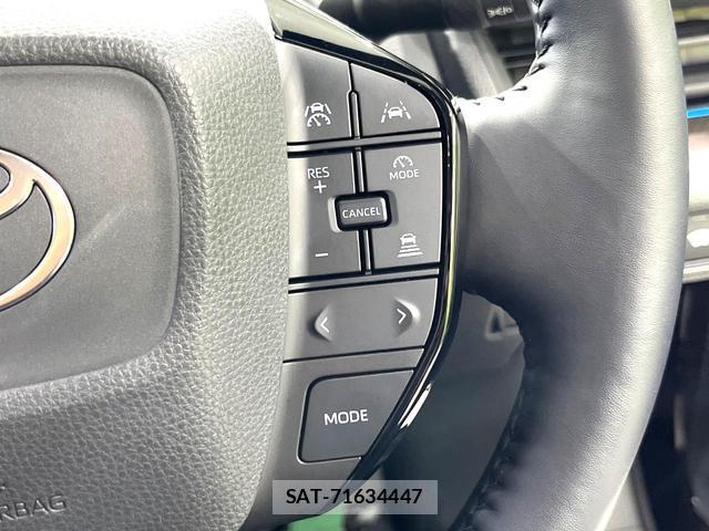 Toyota PRIUS 2023-09 8216127-7