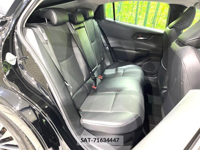 Toyota PRIUS 2023-09 8216127-9