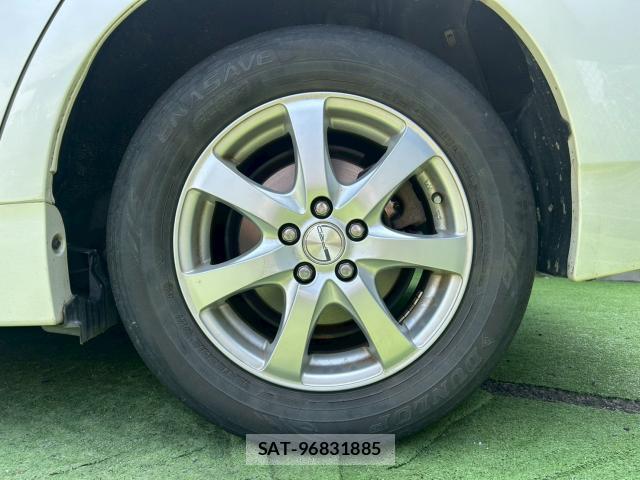 Toyota PRIUS 2011-03 8216221-10