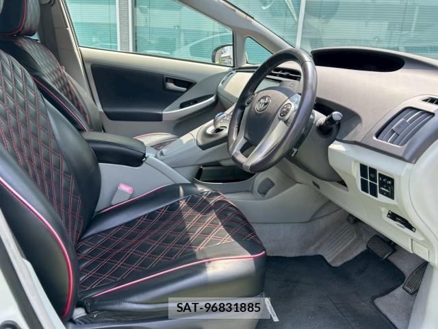Toyota PRIUS 2011-03 8216221-12