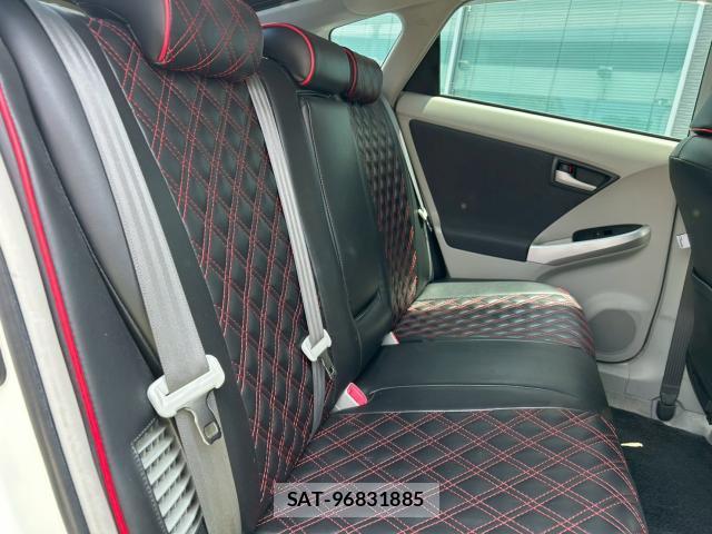 Toyota PRIUS 2011-03 8216221-14
